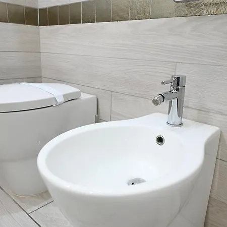 Chiaia Chic House Appartamento *