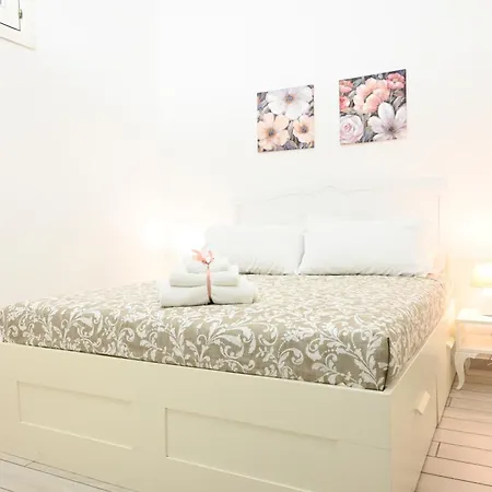 Chiaia Chic House Daire